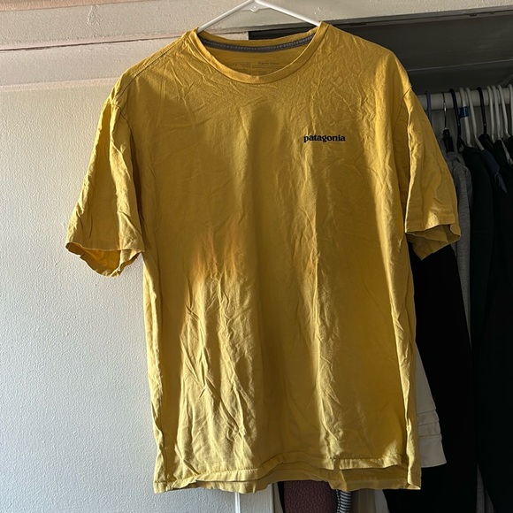 Men's P-6 Logo Responsibili-Tee Organic Cotton - Picture 5 of 7